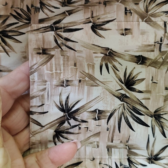 WINDHAM POINYE, mens button down casual shirt. Size large. 100% cotton. - Picture 4 of 8